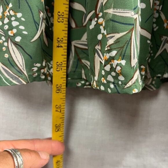 Lush Wrap Top Flutter Sleeve Midi Dres Womens S Sage Green Floral Tiered Ruffle - Picture 14 of 14